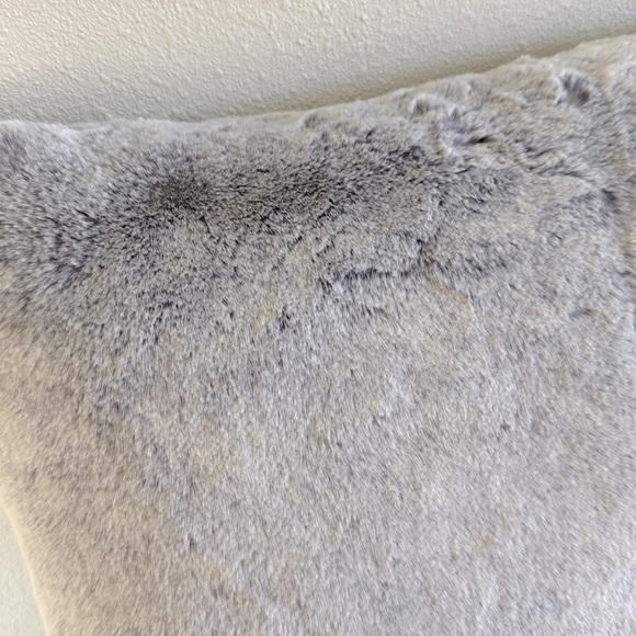 Z Gallerie Lavender Faux Fur Throw Pillow Cover - 24 x 24 in - Picture 5 of 6